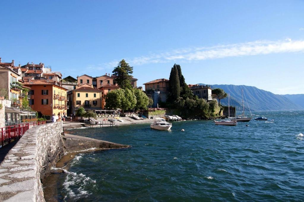 Villa Central Varenna Bagian luar foto