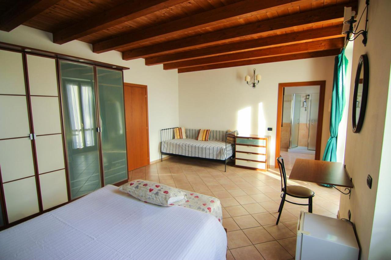 Villa Central Varenna Bagian luar foto