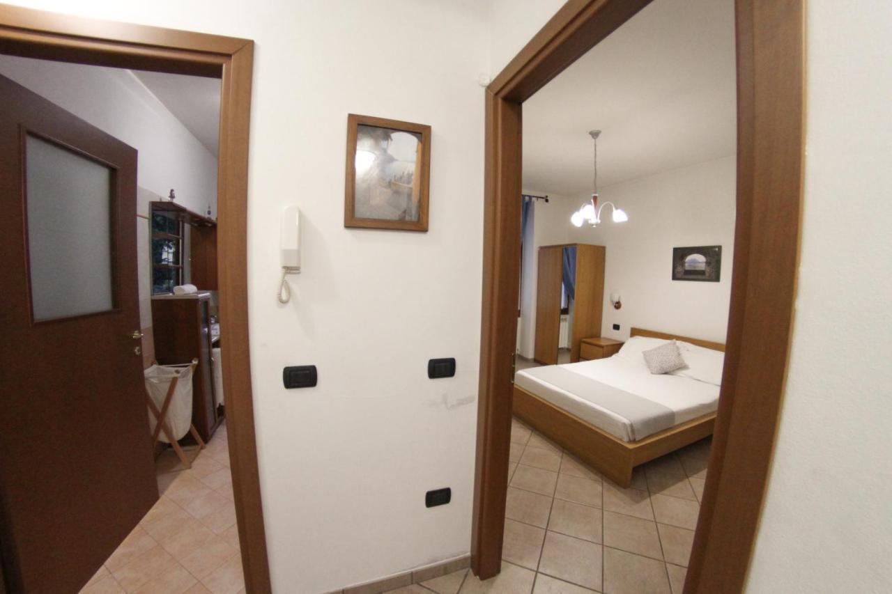 Villa Central Varenna Bagian luar foto