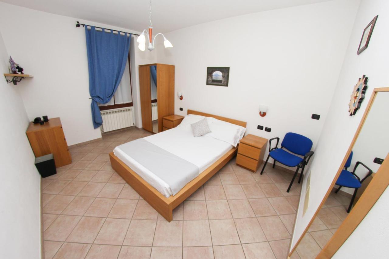 Villa Central Varenna Bagian luar foto