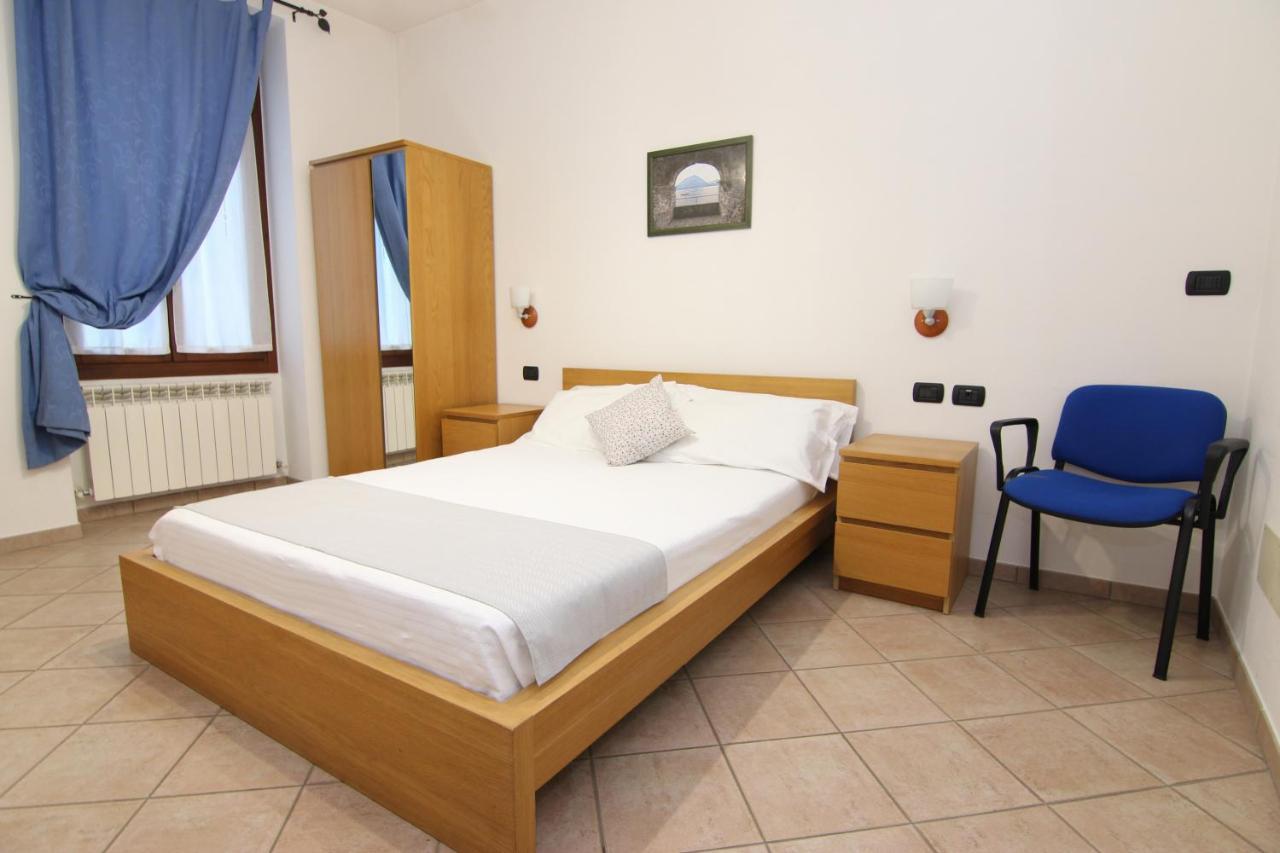Villa Central Varenna Bagian luar foto
